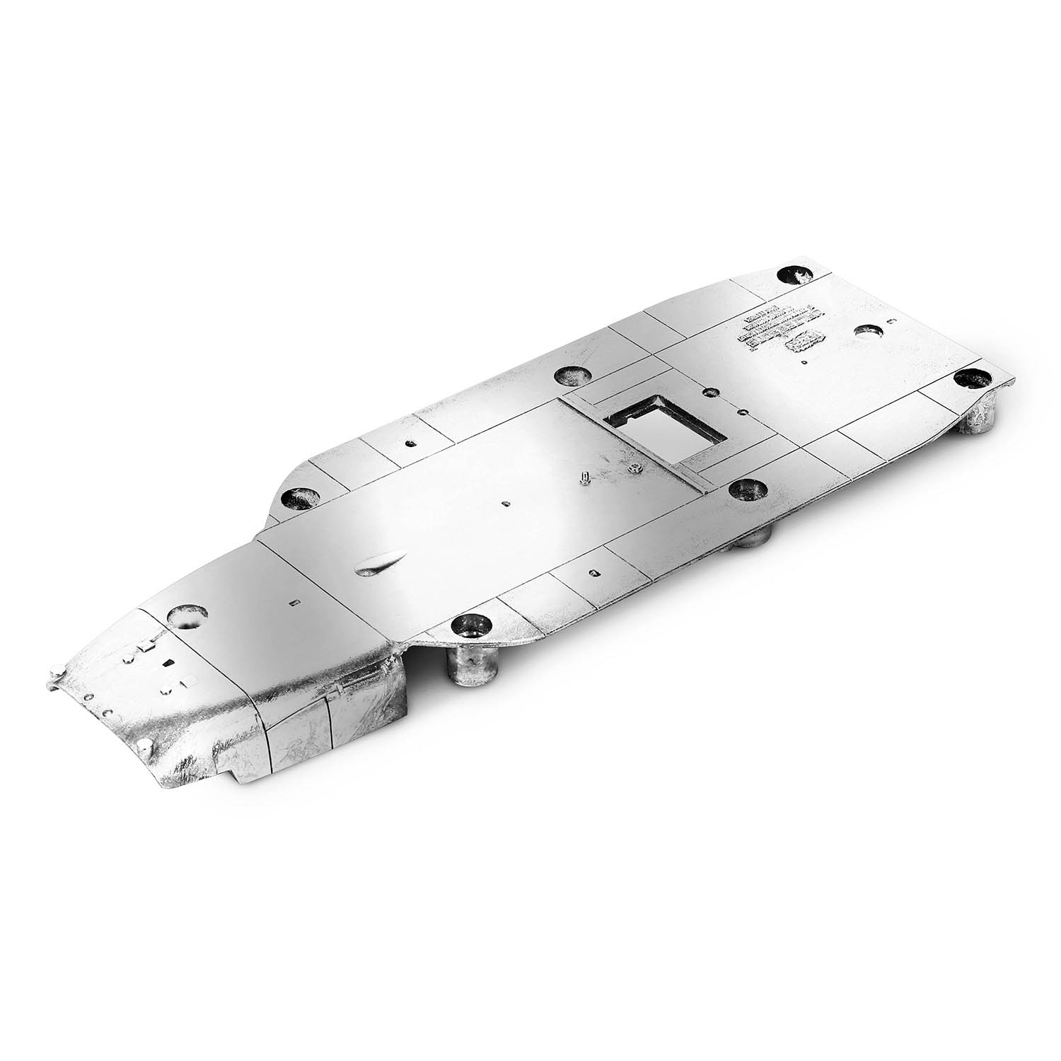 机身部分使用合金制成和细致的全内结构（包括驾驶舱，飞行员和机舱）