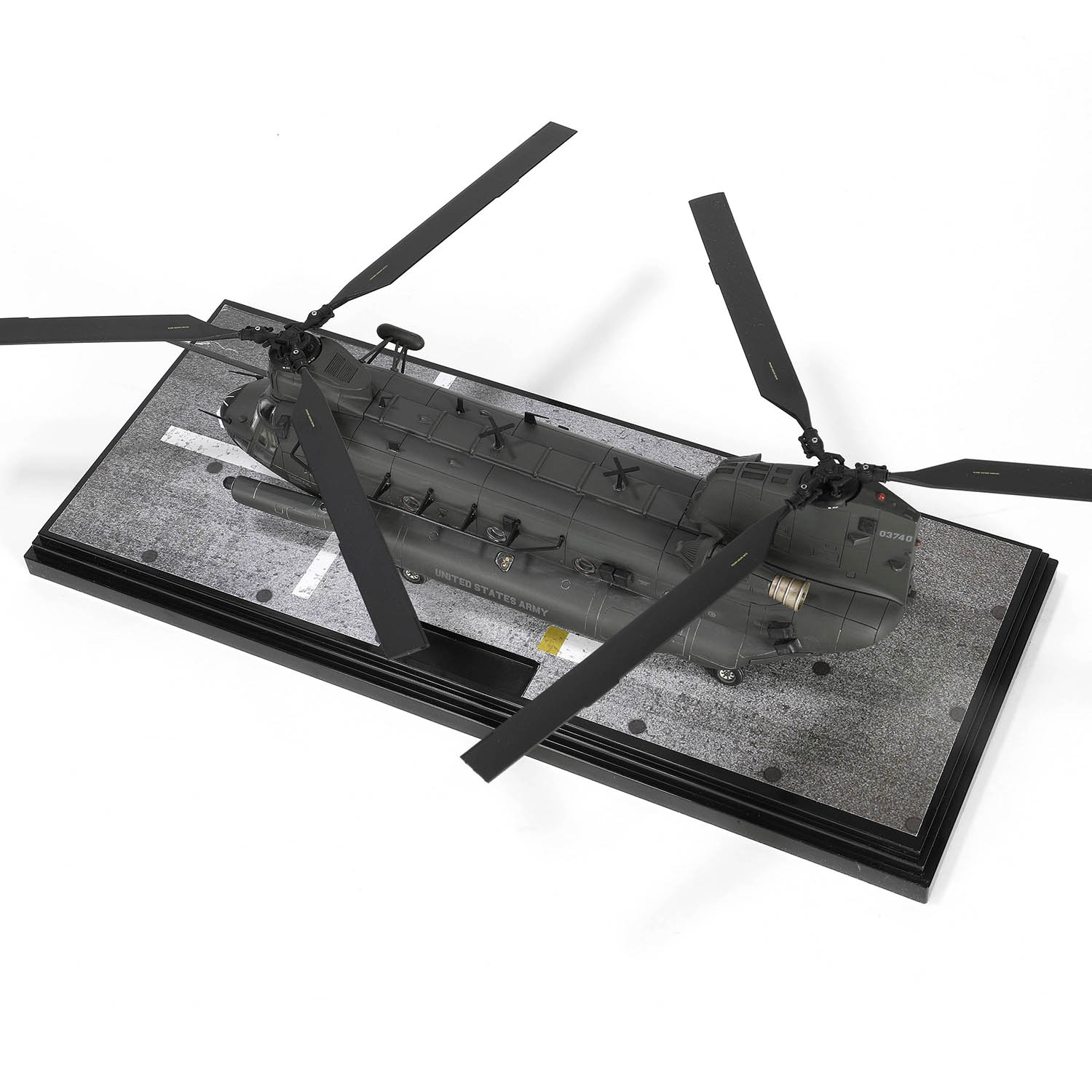 U.S. Boeing Chinook MH-47G helicopter